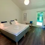 Lystskoven Otel *
